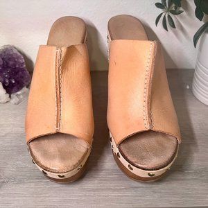 Chinese Laundry Women's Chamomile Mule Size 9